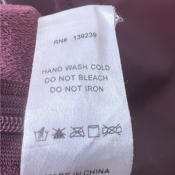 Do + Be Burgundy Faux Leather Skorts Size Medium - Picture 8 of 9